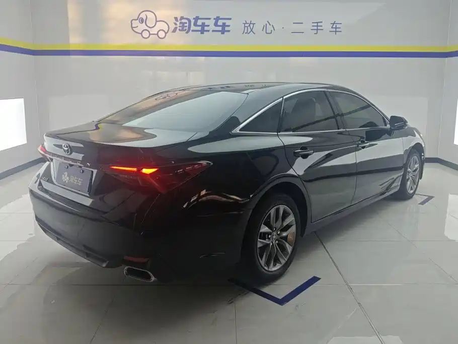 Toyota Avalon 2019 2.0L VI