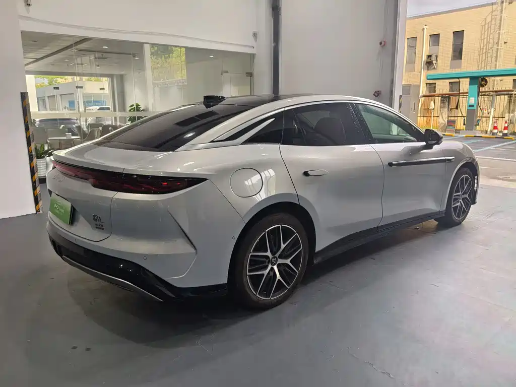 BYD Han L 2025 EV Flagship