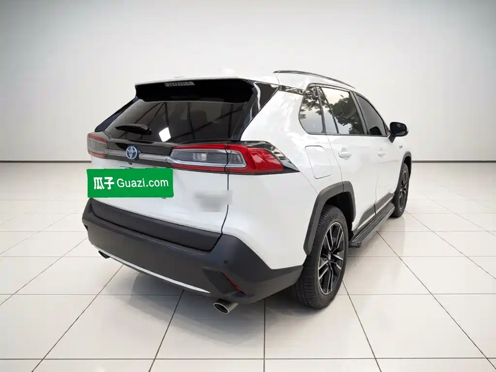 Toyota Wildlander New Energy — миниатюра 4