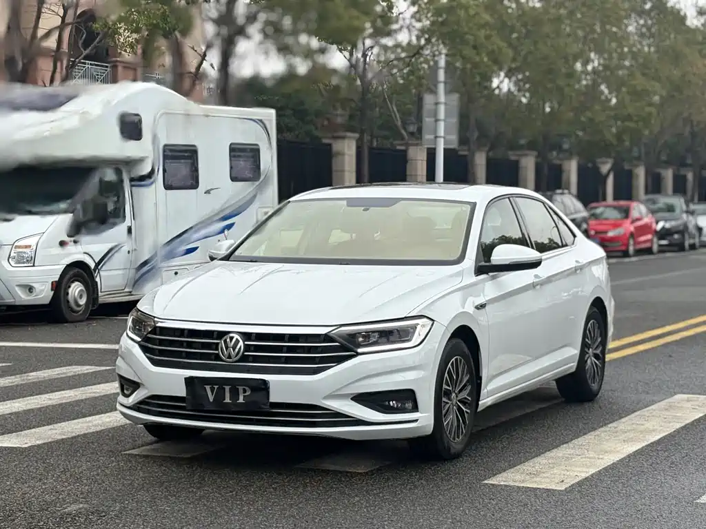 Volkswagen Sagitar 2021
