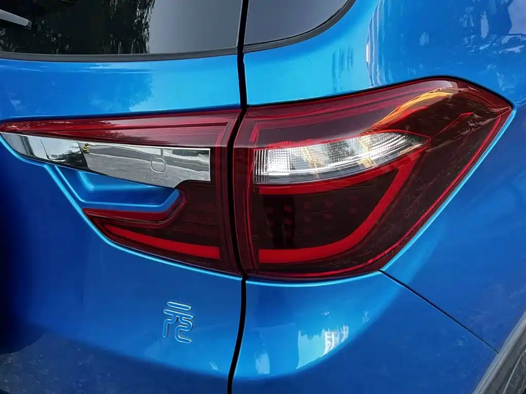 BYD Yuan EV — миниатюра 13
