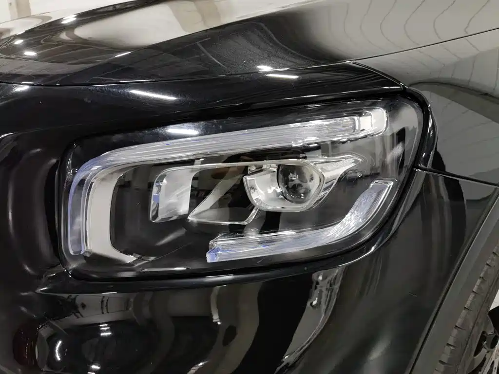 Mercedes-Benz GLB — миниатюра 7