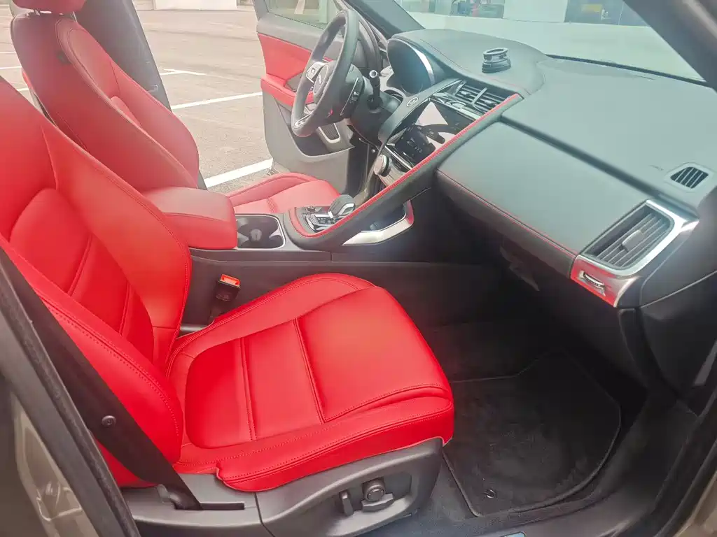 Jaguar E-PACE — миниатюра 11