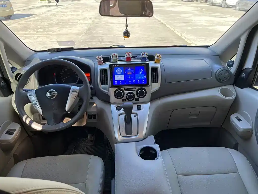 Nissan NV200 — миниатюра 9