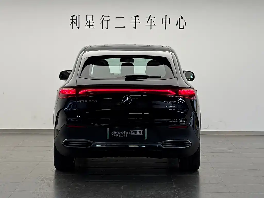Mercedes-Benz EQE SUV — миниатюра 6