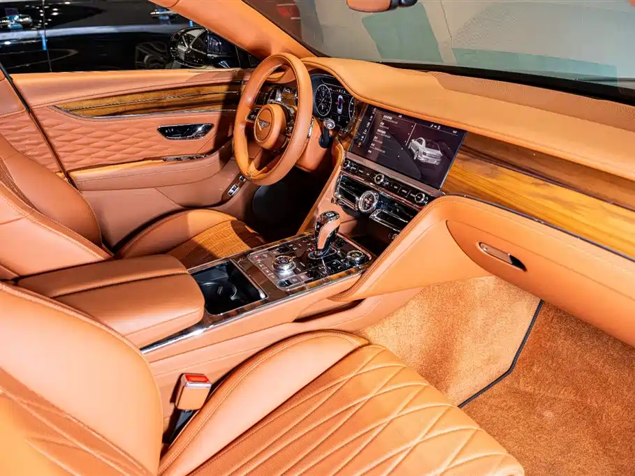 BENTLEY FLYING SPUR PLUG IN HYBRID