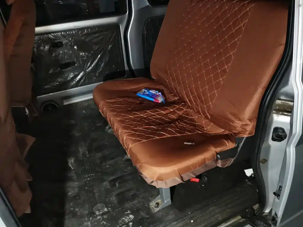 Wuling Rongguang S — миниатюра 13