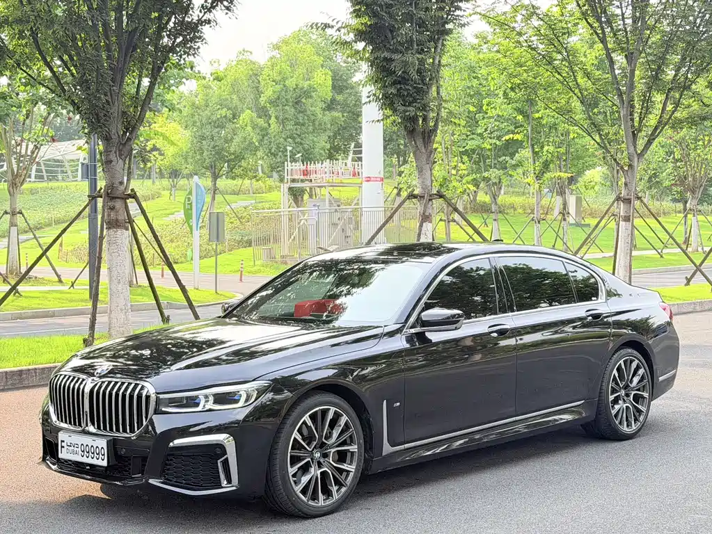 BMW 7 Series 2021