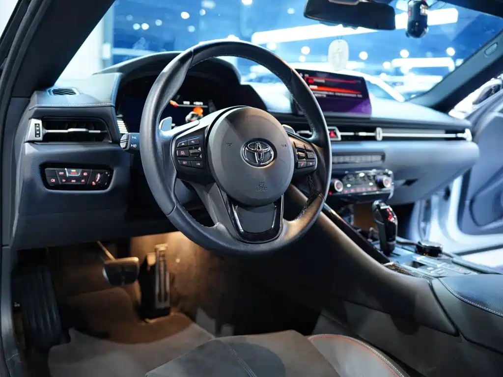 Toyota Supra — миниатюра 24