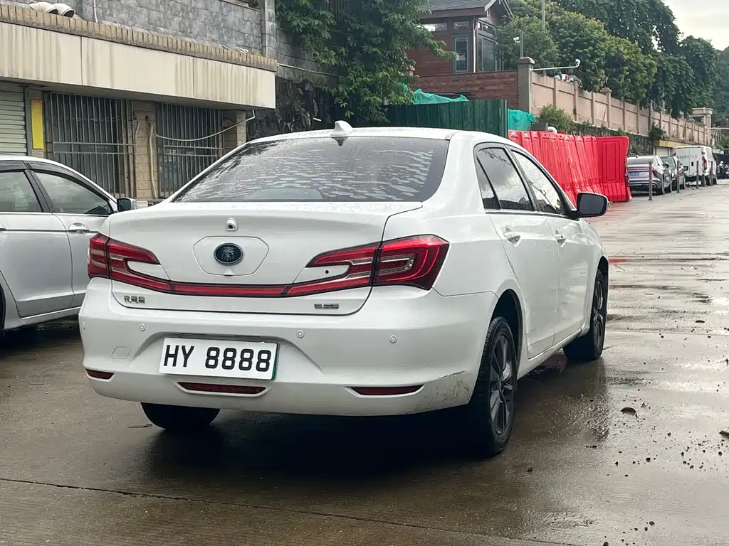 BYD Qin NEV - фото 13