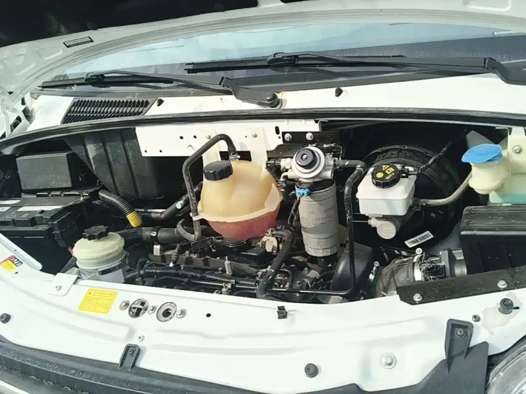 MAXUS V80 — миниатюра 20