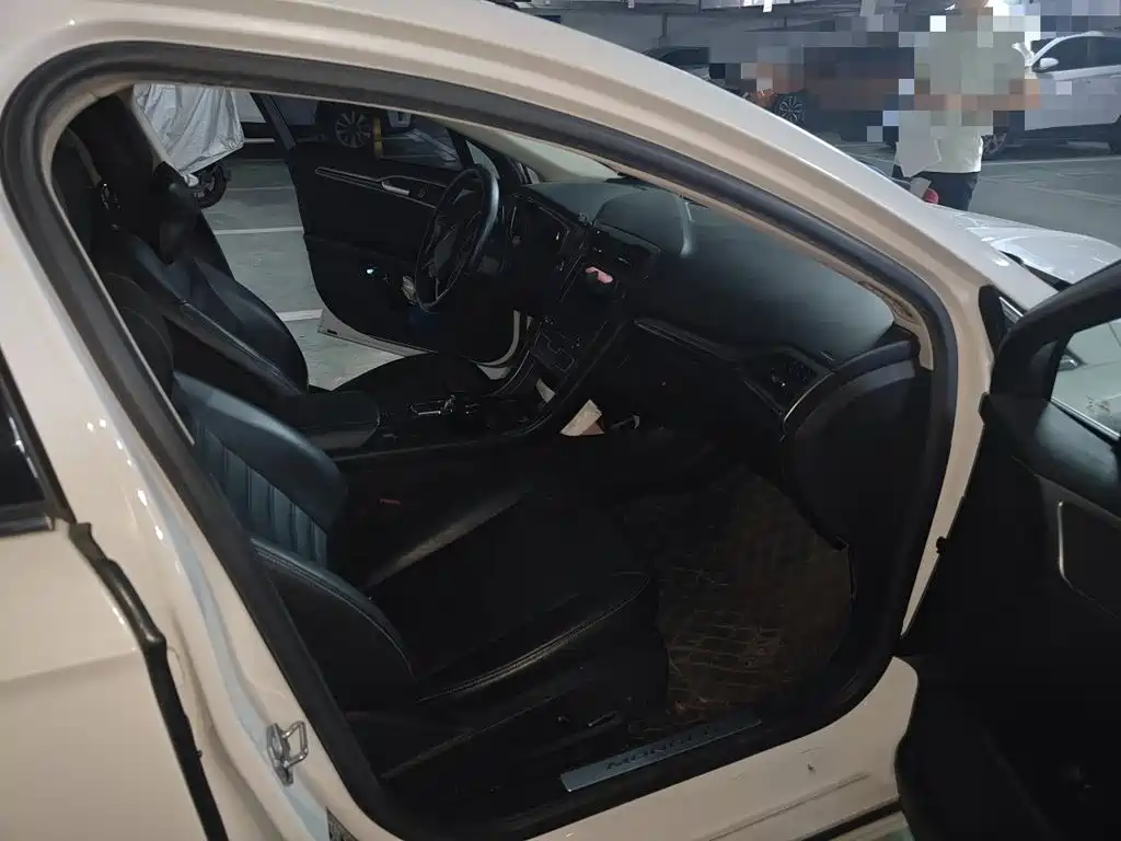 Ford Mondeo — миниатюра 18