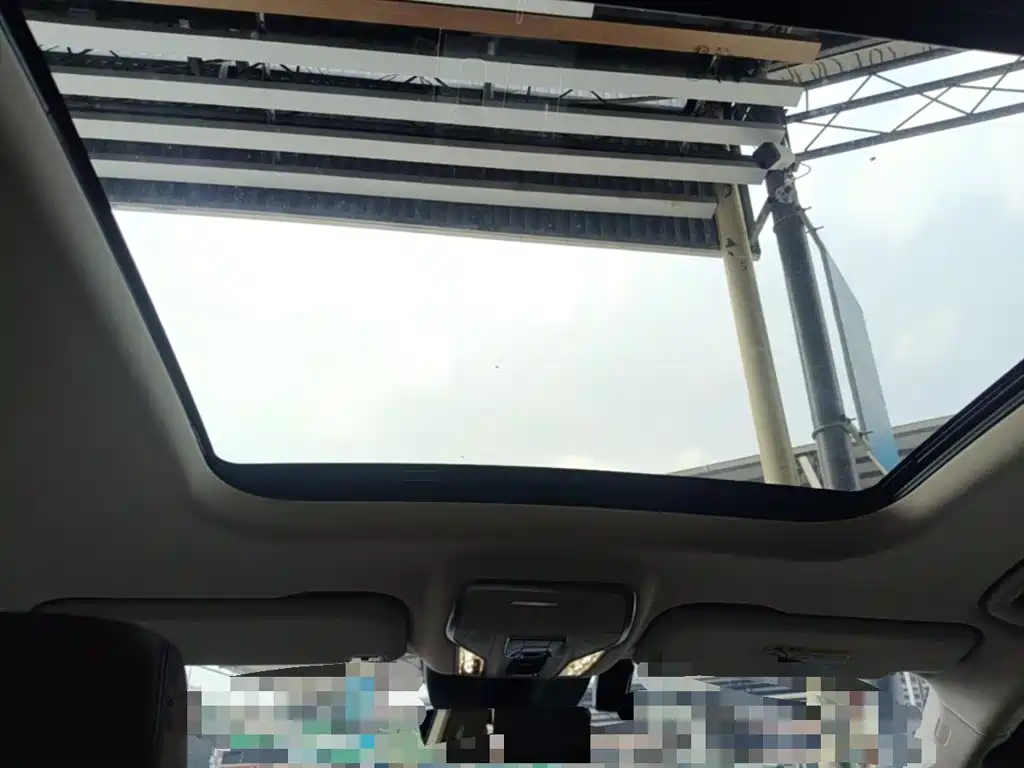 Hongqi Hongqi HS7 PHEV — миниатюра 18