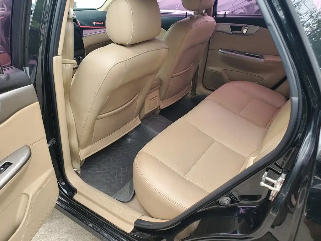 Buick Excelle 2013 1.5L AT