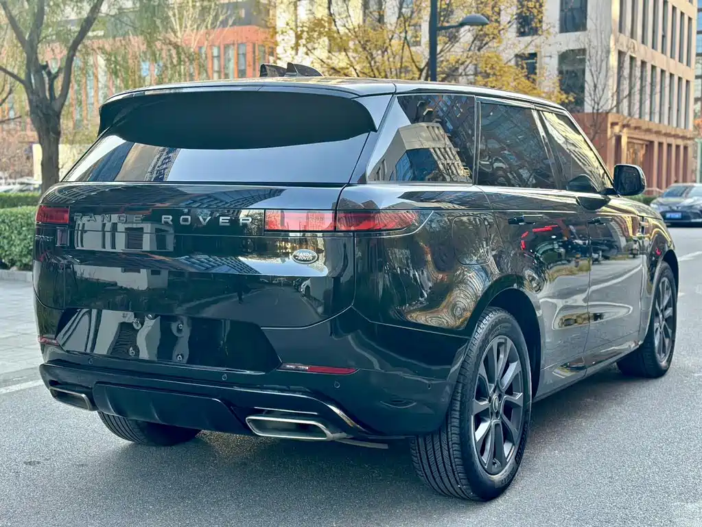 Land Rover Range Rover Sport 2023 400PS Dynamic SE