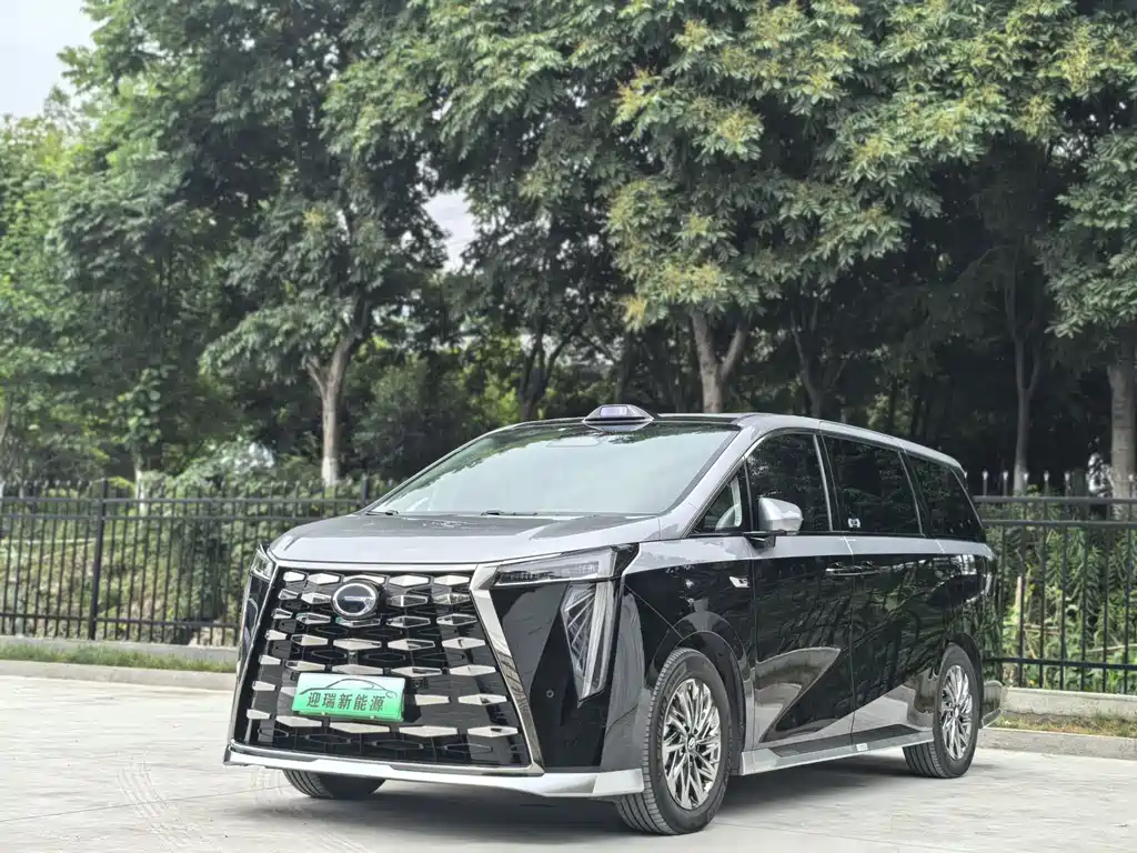 GAC Motor 传祺向往M8 2025