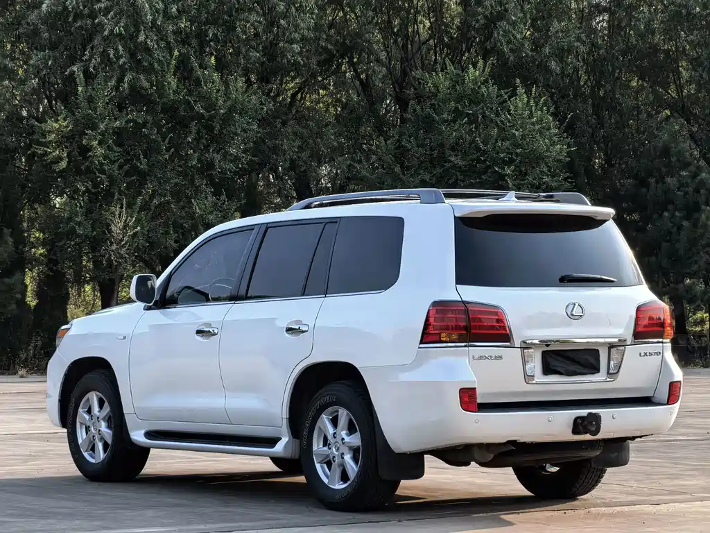 Lexus LX — миниатюра 4