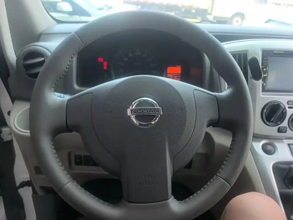 Nissan NV200 — миниатюра 11