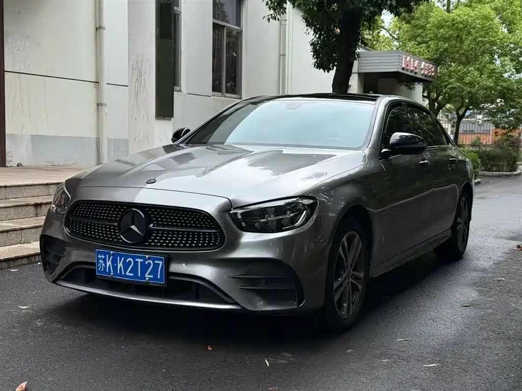 Mercedes-Benz E-Class 2022