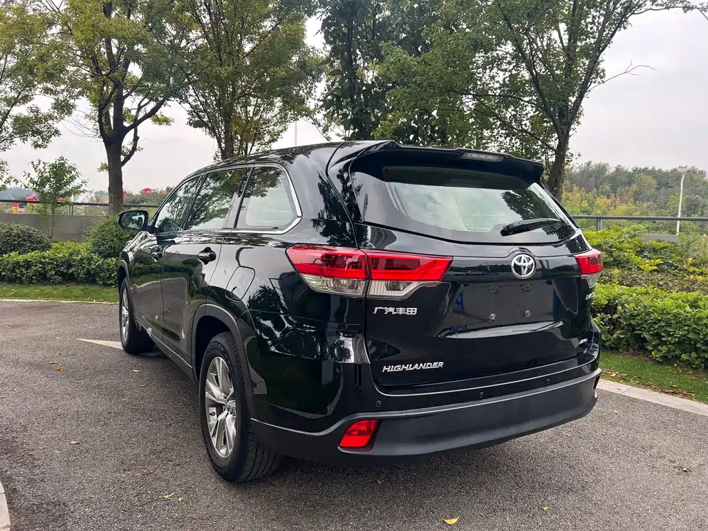 Toyota Highlander — миниатюра 13
