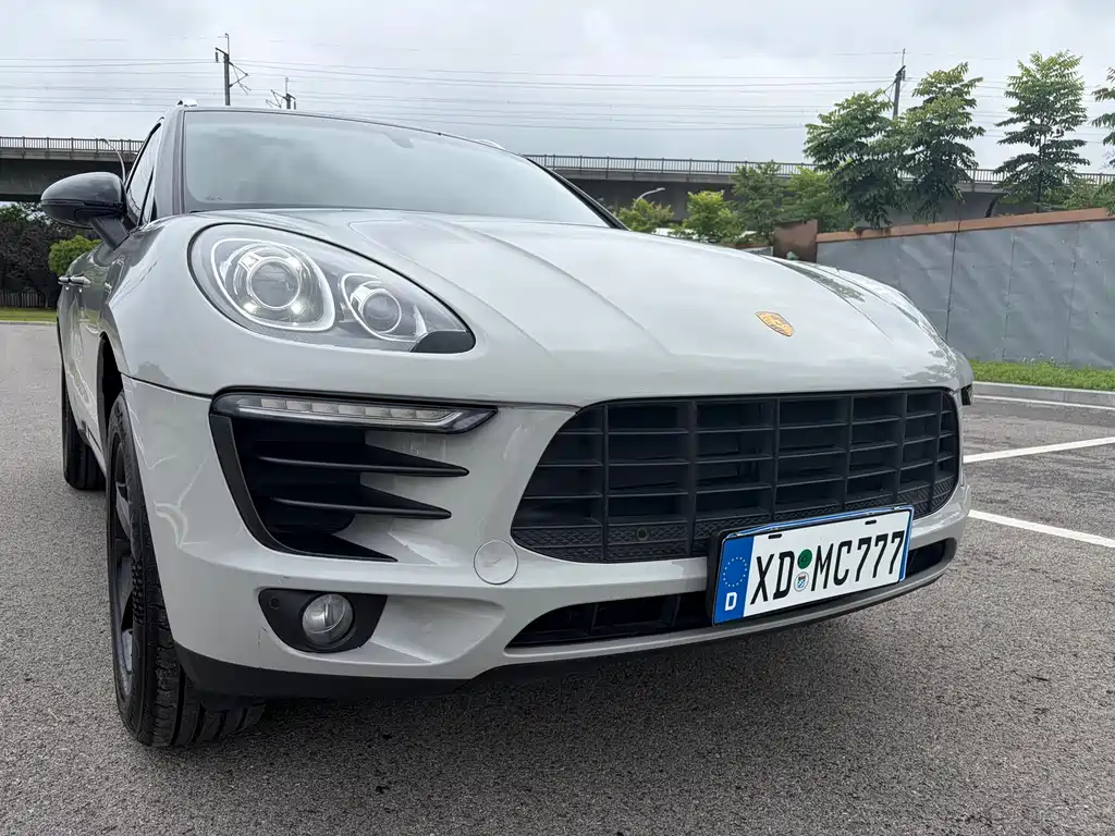 Porsche Macan 2016 Macan 2.0T