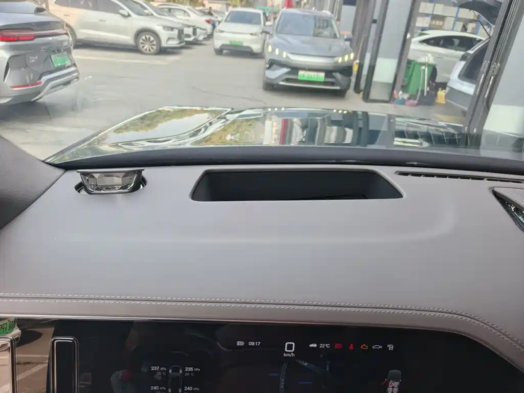 Denza Denza N9 — миниатюра 6