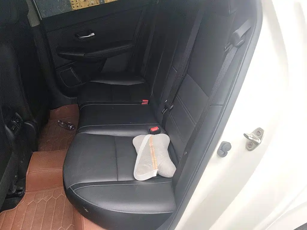 Nissan Sylphy — миниатюра 15