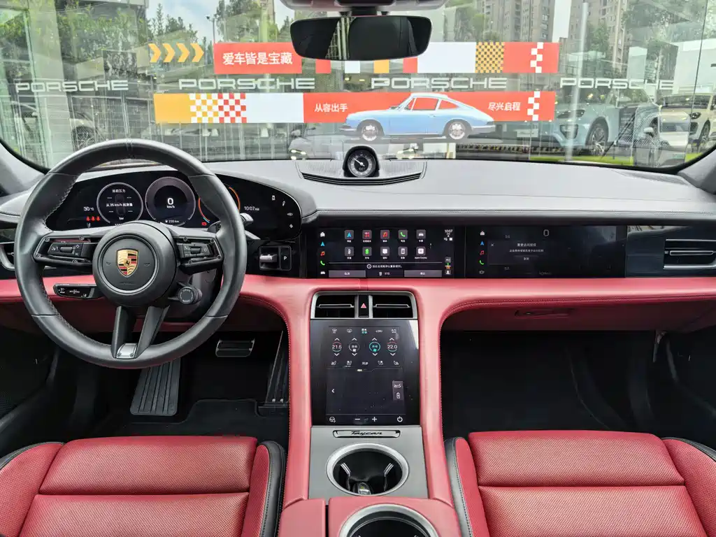 Porsche Taycan 2025 Taycan