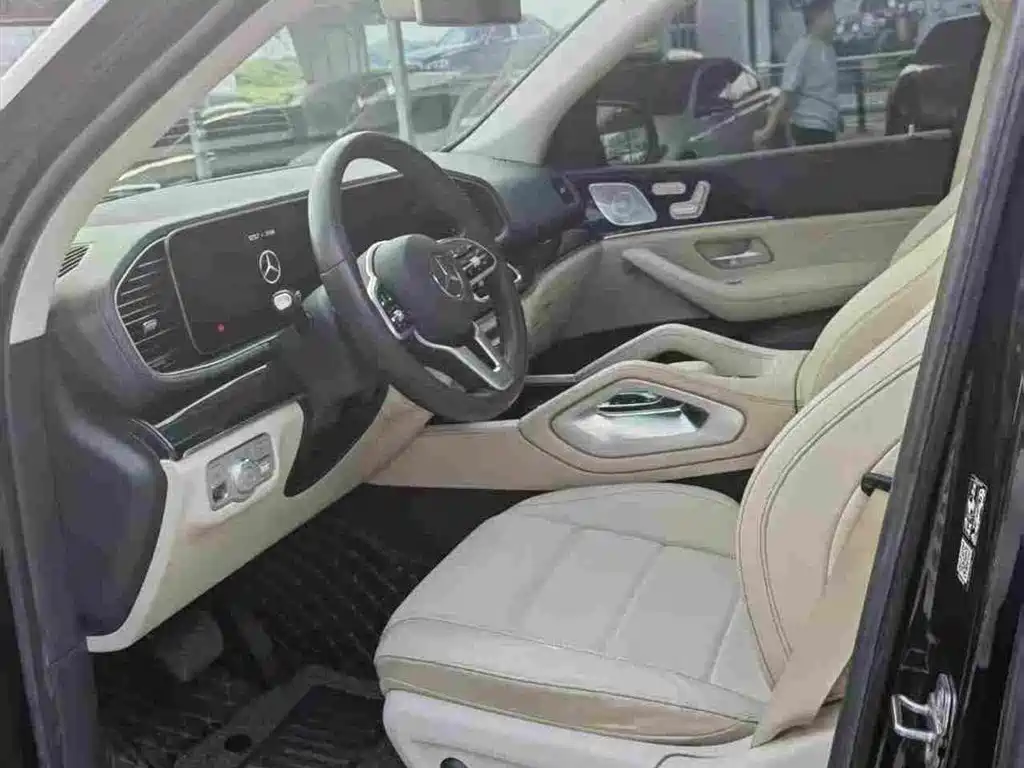 Mercedes-Benz GLE (Import) — миниатюра 4