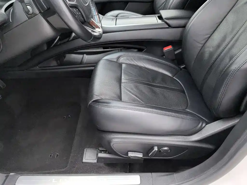 Lincoln MKZ — миниатюра 20