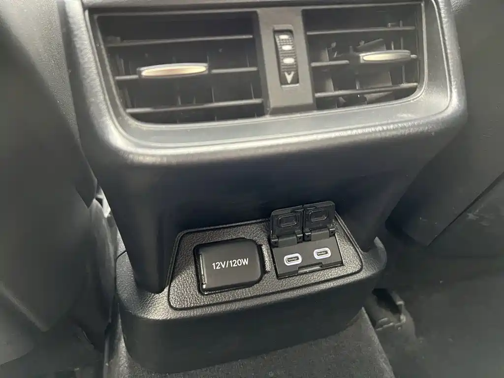 Lexus ES — миниатюра 12