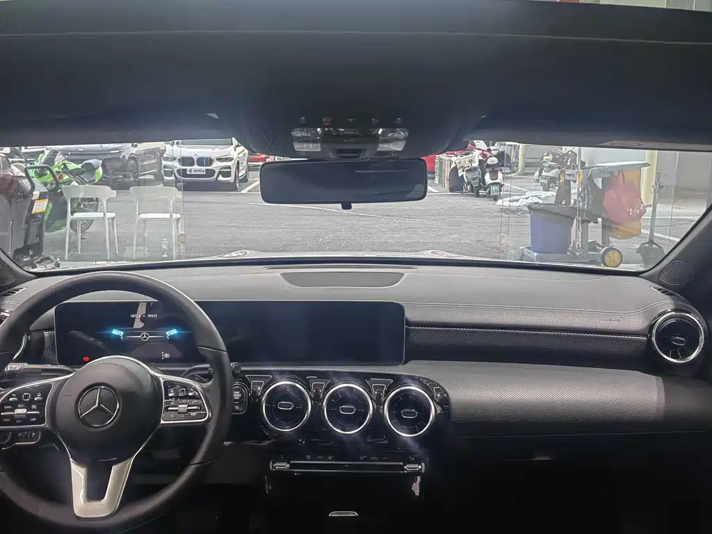 MERCEDES-BENZ A CLASS