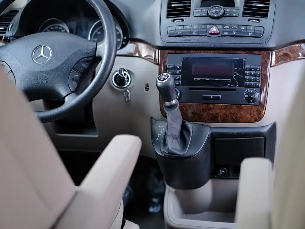 Mercedes-Benz Viano — миниатюра 45