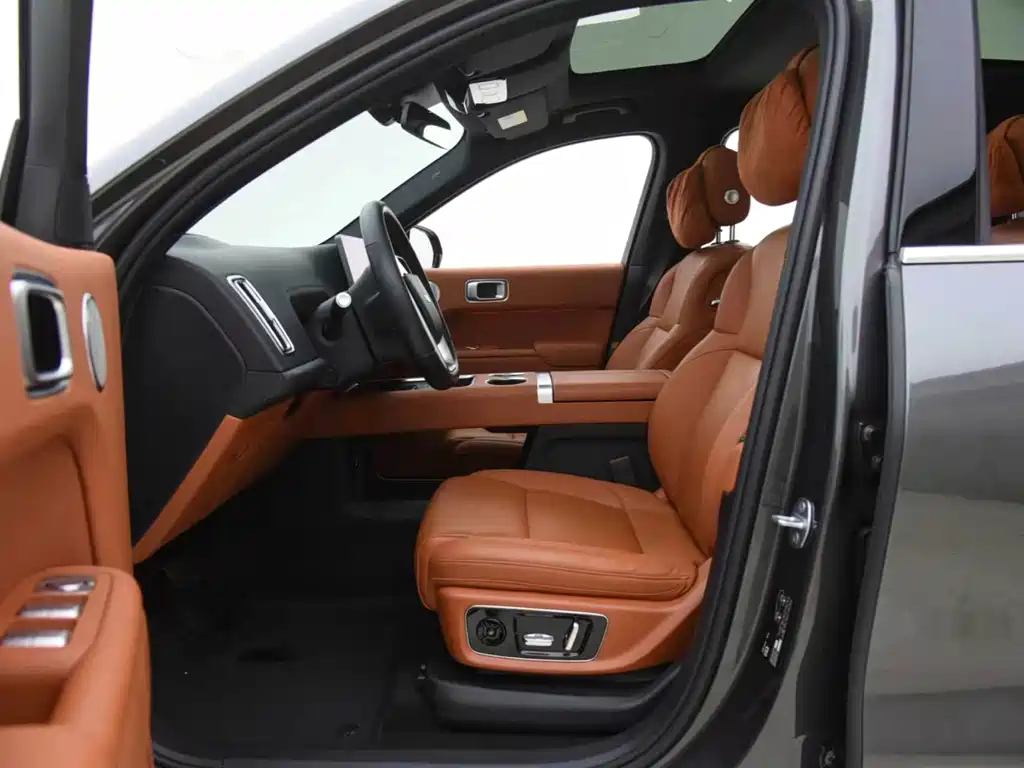 Li Auto Li L8 — миниатюра 8