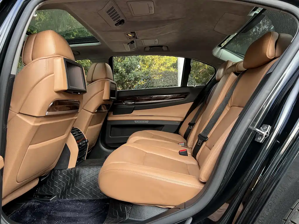 BMW 7 Series 7 2010 760Li