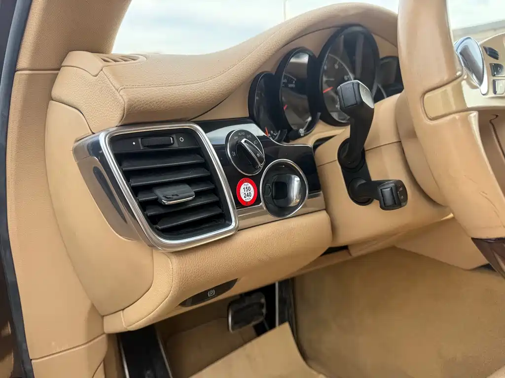 Porsche Panamera 2014 Panamera 4 3.0T