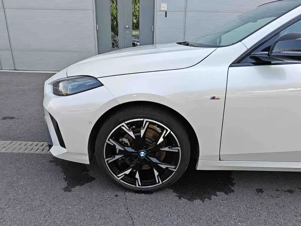 BMW 2 Series — миниатюра 6