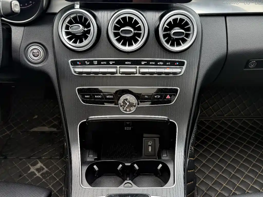 Mercedes-Benz C-Class — миниатюра 8