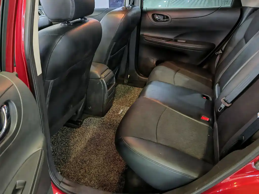 Nissan Tiida 2013 1.6L CVT