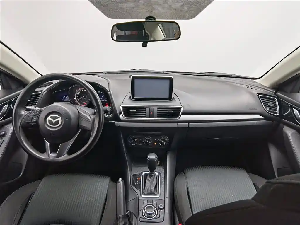 MAZDA 3 ANGKESAILA