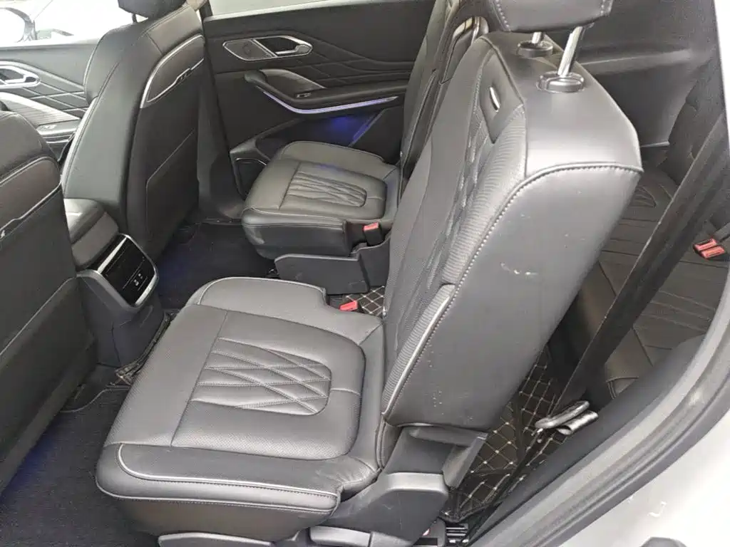 Hongqi Hongqi HS7 PHEV — миниатюра 16