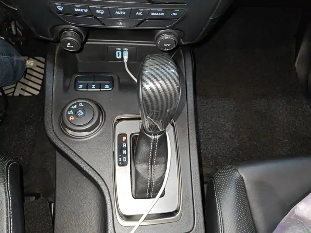 Ford Everest — миниатюра 14