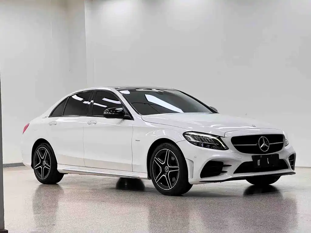 Mercedes-Benz C-Class — миниатюра 3