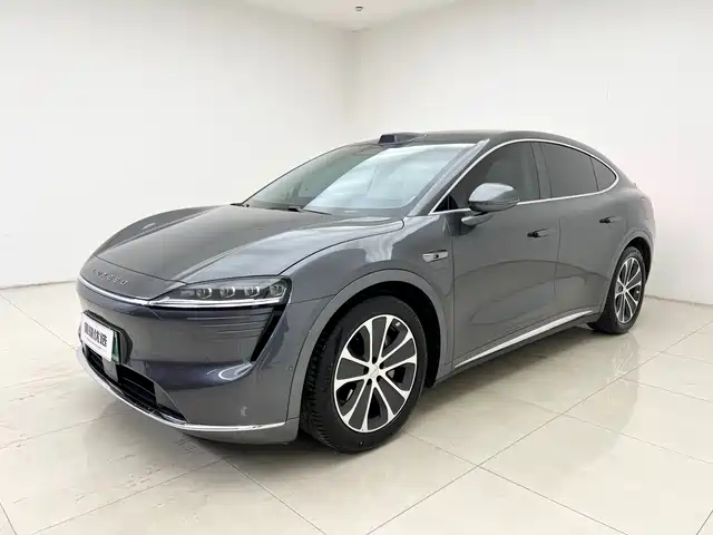 AITO WISDOM WORLD R7 2025