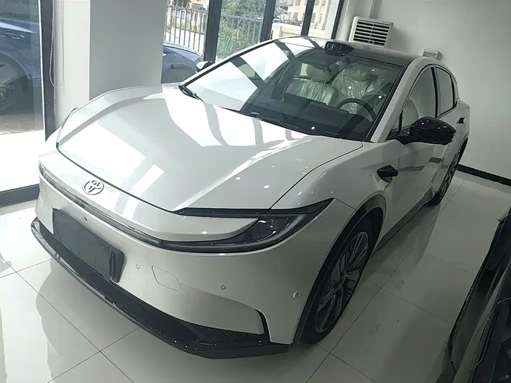 Toyota bZ5 2025 550 PRO