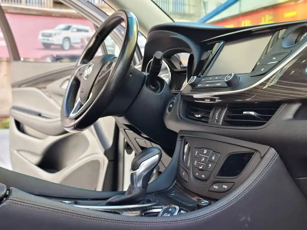 Buick Envision Plus — миниатюра 15