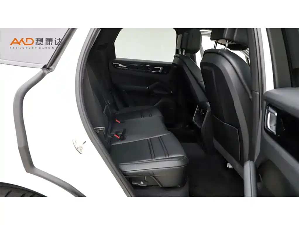 Porsche Cayenne Hybrid — миниатюра 8