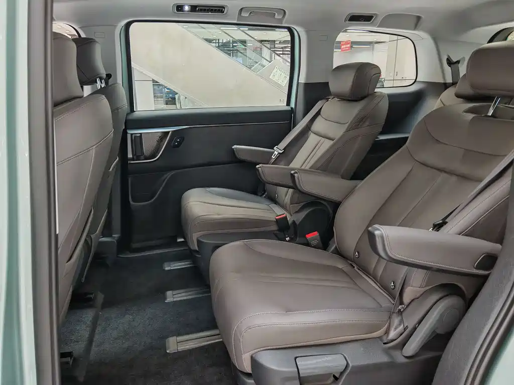 SAIC MAXUS EVERYONE 7