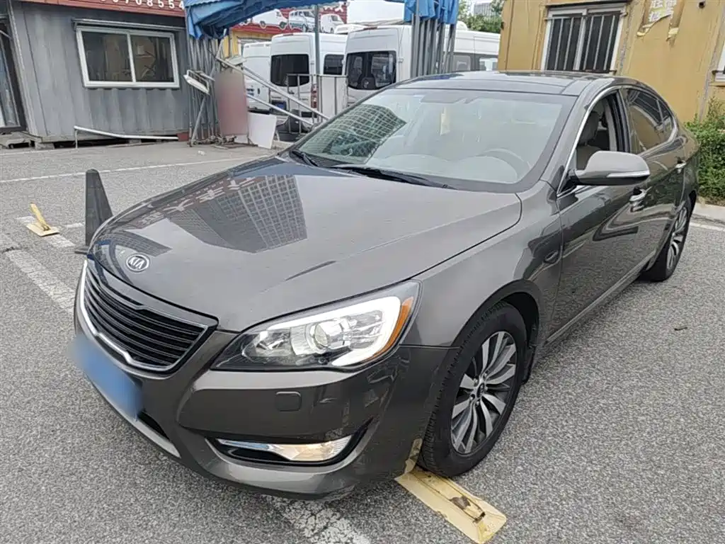 Kia Cadenza 2016