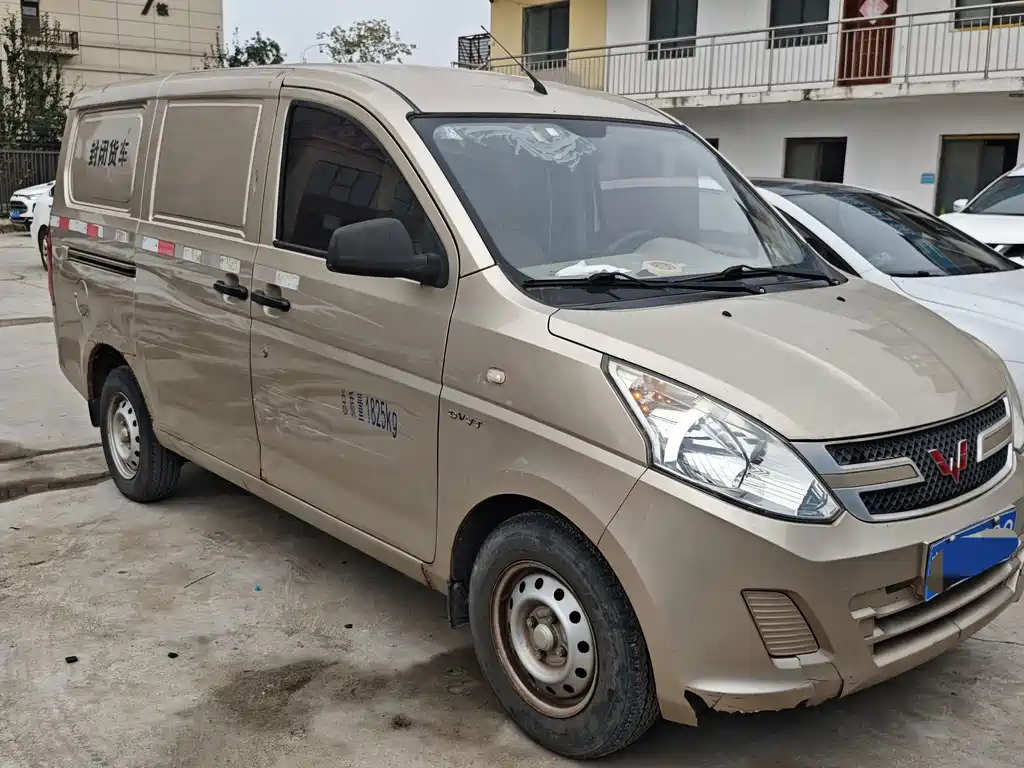 Wuling Rongguang V — миниатюра 3